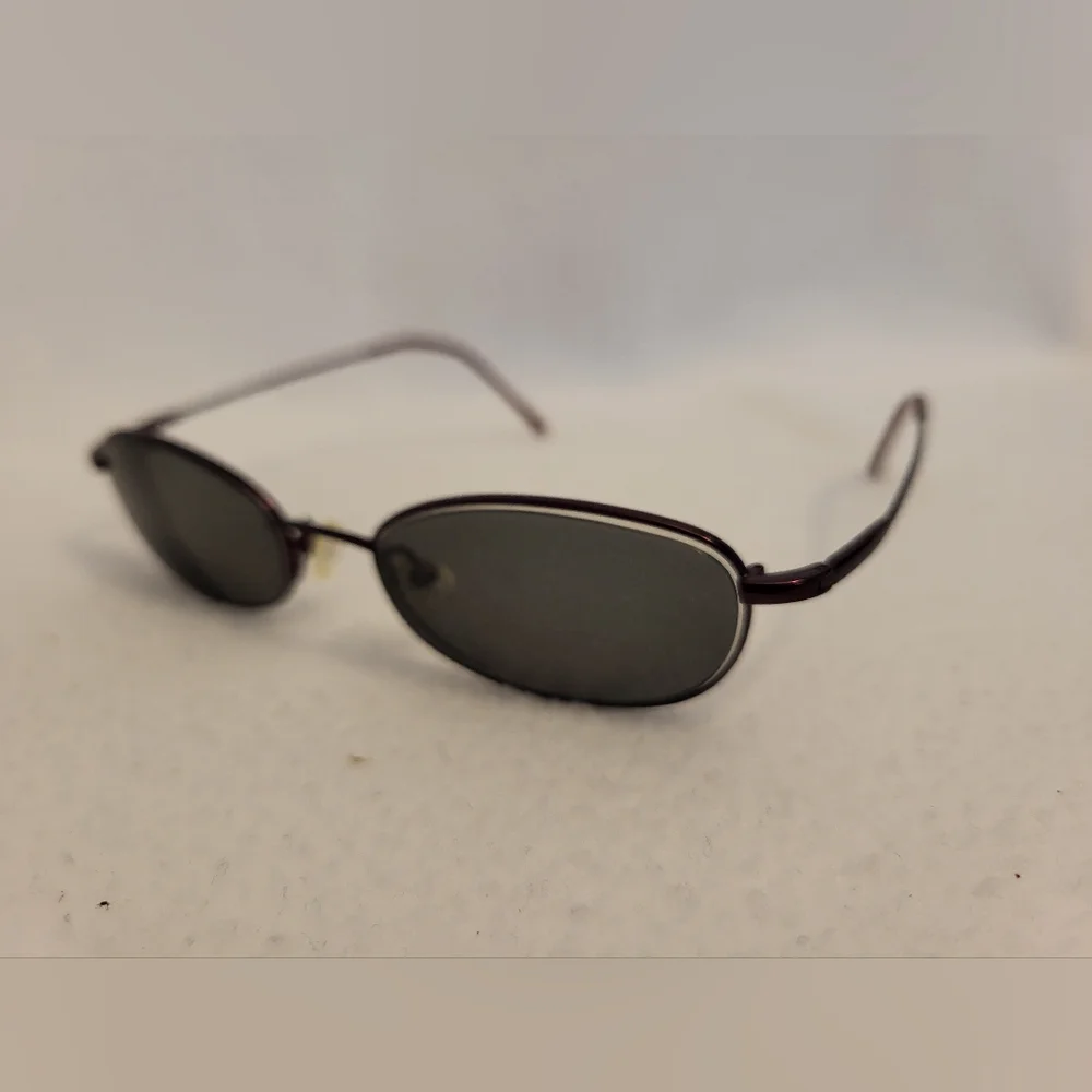 Covergirl wire frame eye glasses,  vintage wine color